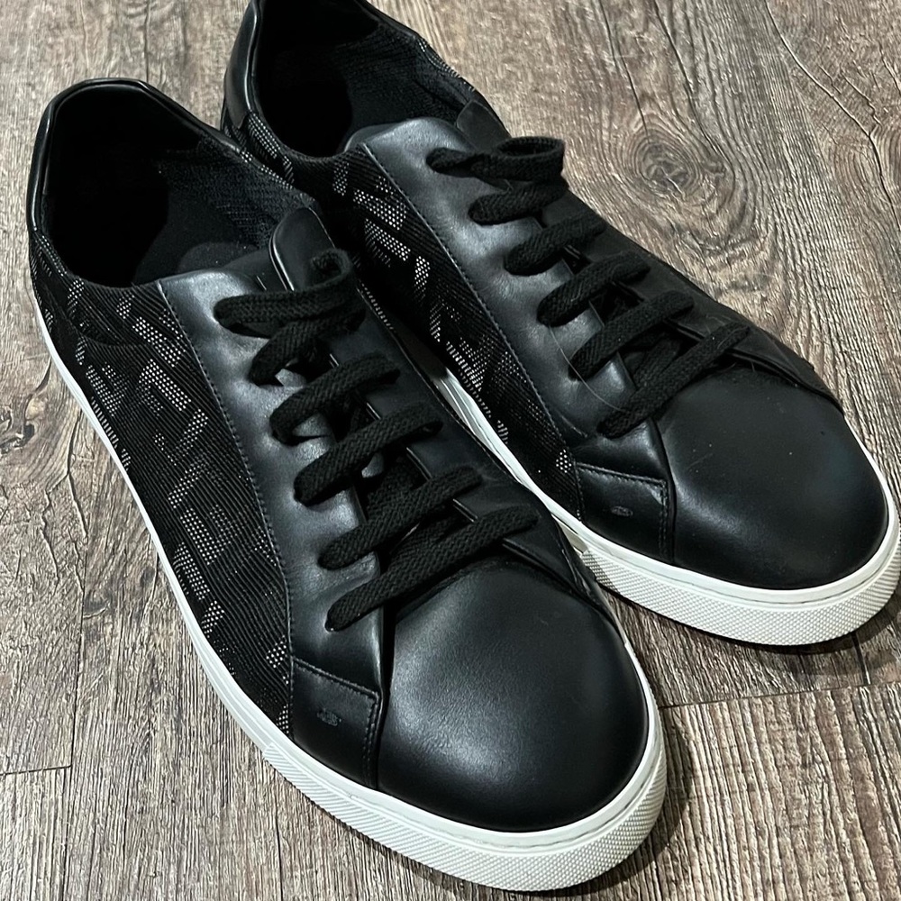 Fendi Sneakers.